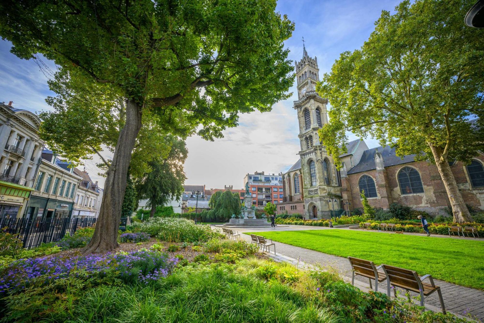 Hôtel Baudouin Valenciennes Exterior foto